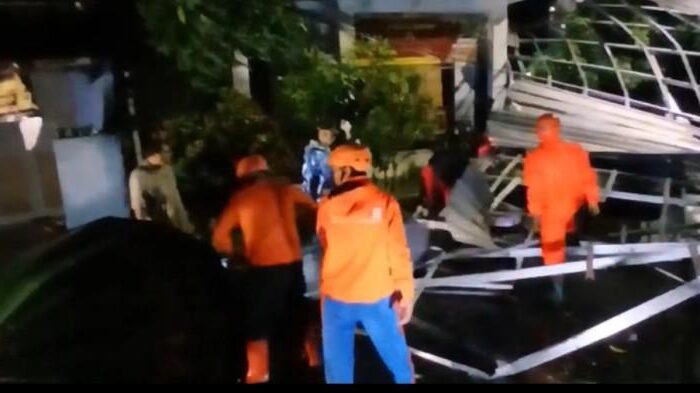 Cuaca Ekstrem Hantam Majalengka, Angin Puting Beliung dan Longsor Ganggu Aktivitas Warga